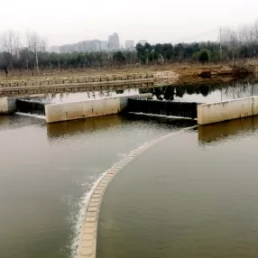 Shield Type River Dam，Xincheng County, China